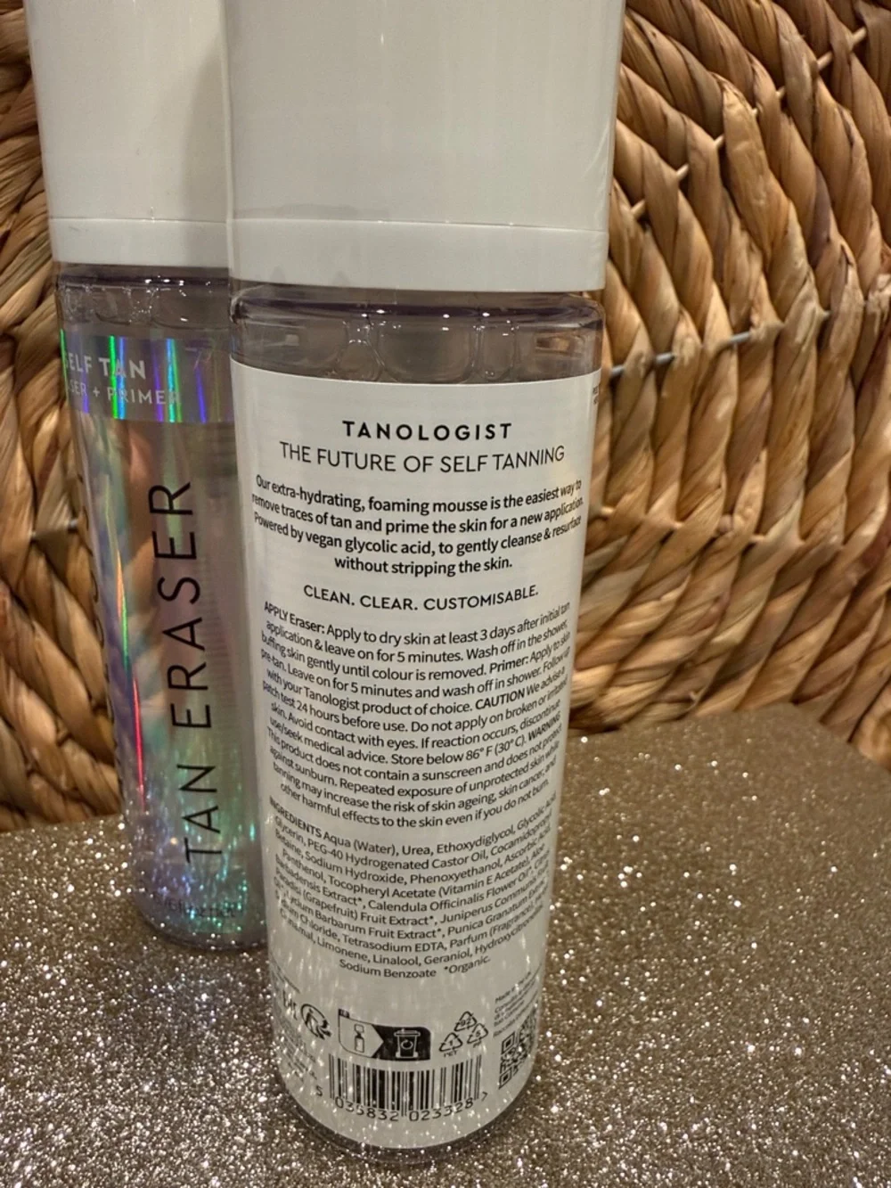 *NEW 6.76 oz* Tanologist Tan Eraser - Clear Foaming Cleanser (White)